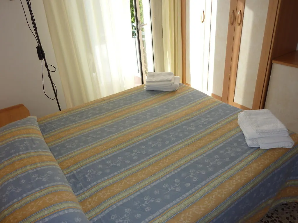 Hotel Apis 리미니